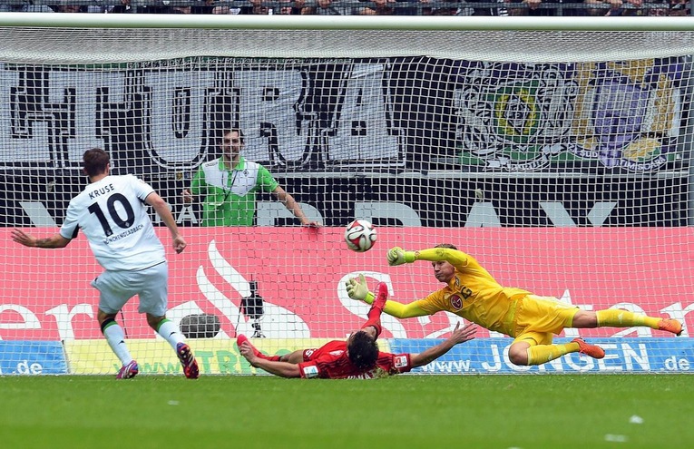 Inter, prenotato Leno per il dopo Handanovic