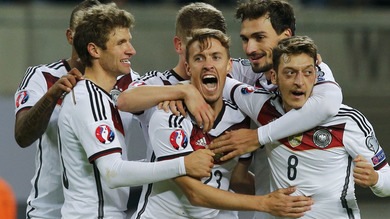 «La Germania comprò 4 voti per i Mondiali 2006», ma la Dfb smentisce