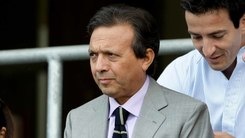 Chiambretti come la Ferilli: «Spogliarello e bagno nella fontana se il Toro finisse davanti alla Juve»