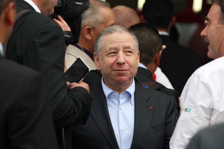 F1, Todt: «Schumacher continua a lottare»