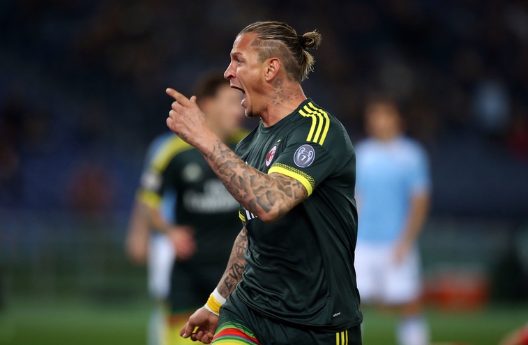 Milan-Atalanta, dentro Montolivo e Mexes