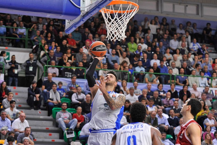 Basket, Serie A: Sassari favorita a Bologna