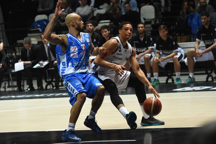 Basket, Eurolega: Sassari, prima gioia a 2,25