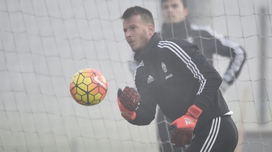 Calciomercato: Neto-Alisson, è derby pure per la Juventus
