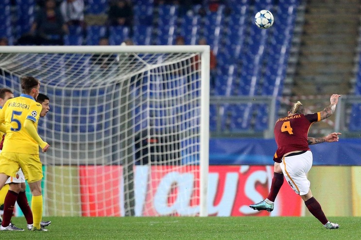 Champions: Roma agli ottavi, ma in quota non va
