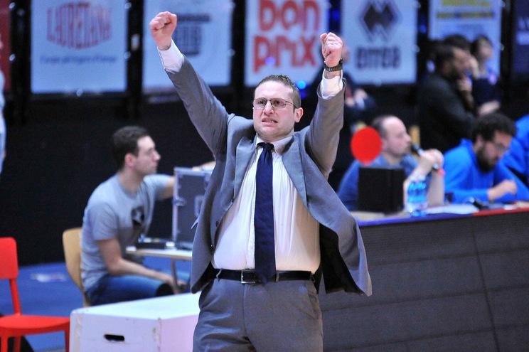 Roma ospita Latina, Casale sfida Agropoli