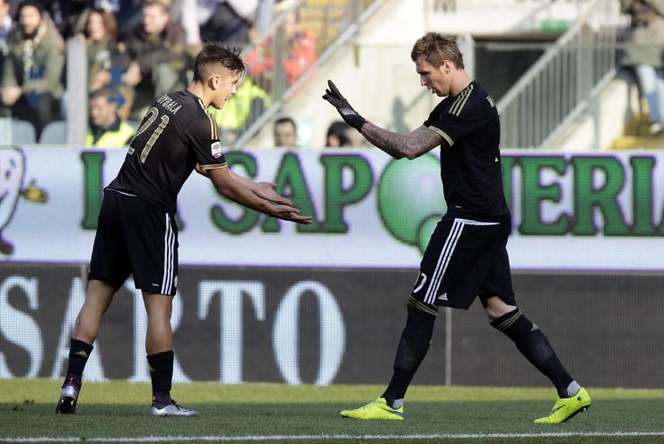 Carpi-Juventus finisce 2-3: Borriello 15', Mandzukic 18', 41', Pogba 49', aut. Bonucci 92'