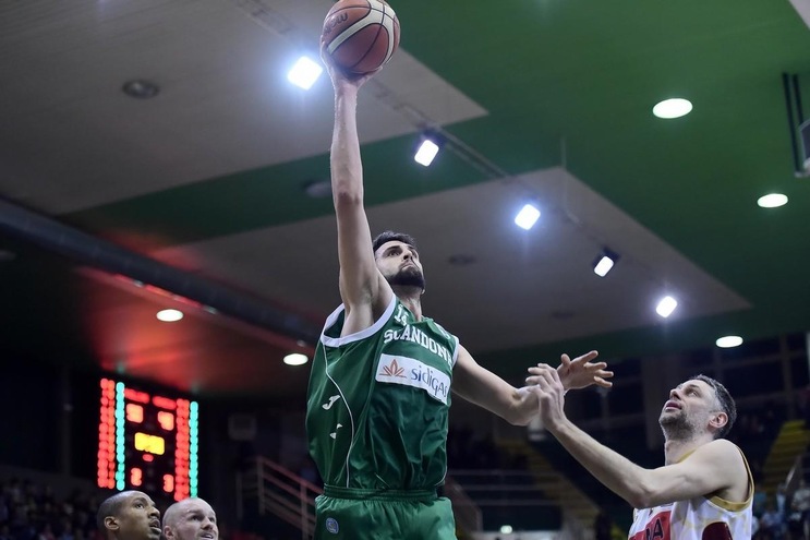 Cervi piega Venezia, Avellino alla Final Eight