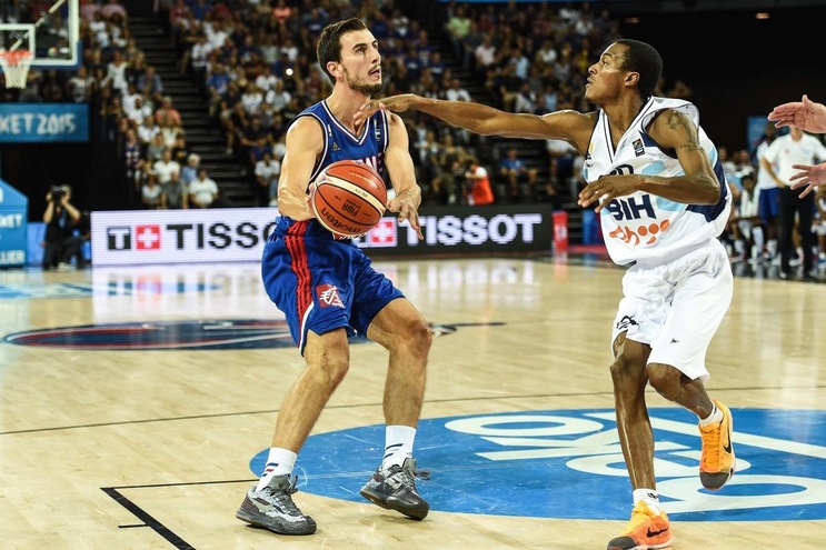 Basket Serie A, via al mercato di riparazione