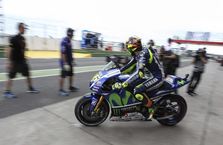MotoGp, Rossi esalta McGuinness su Twitter
