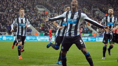 Premier: riscatto Newcastle a 4,50