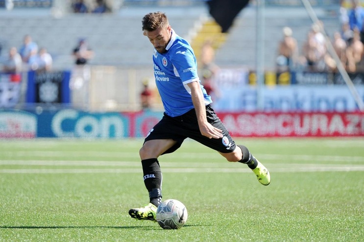 Calciomercato Novara, ceduti Pesce e Beye