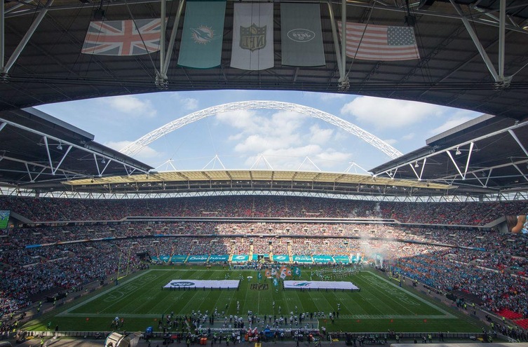 SuperBowl: i Panthers puntano il titolo a 1,38