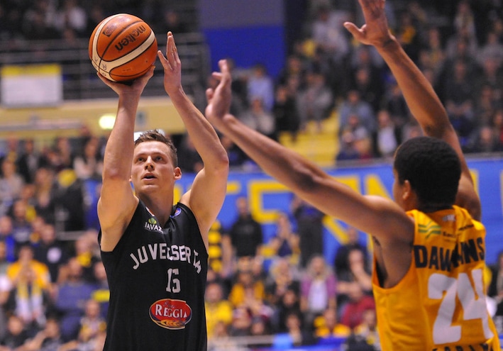 Basket Serie A, Gaddefors che spavento!