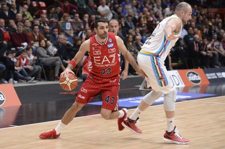 Final Eight, Milano domina e va in finale