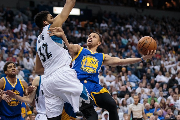 Curry stende i Clippers, Leonard esalta gli Spurs