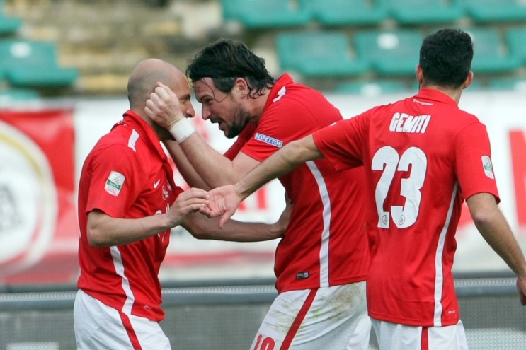 Diretta Bari-Cesena, probabili formazioni e tempo reale