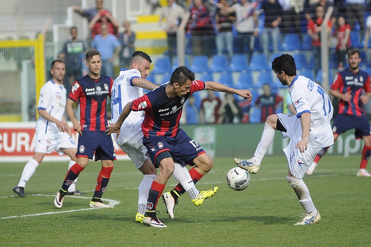 Serie B: Modena-Crotone, il pareggio vale 3,00