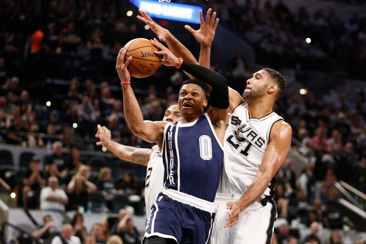 Westbrook sorprende gli Spurs, Lebron piega Atlanta