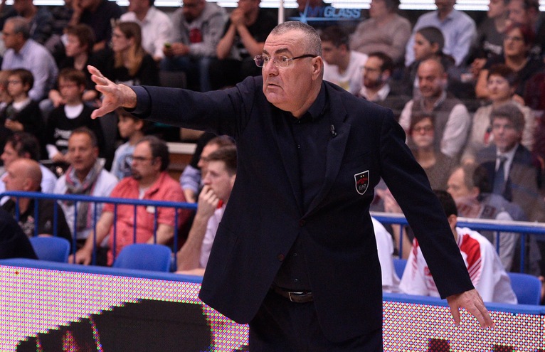 Milano in semifinale: prodezza di Gentile