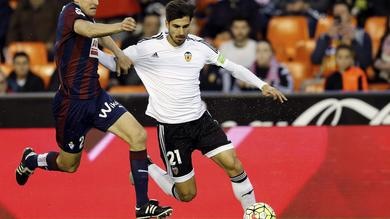 Calciomercato Juventus, un altro contatto per André Gomes