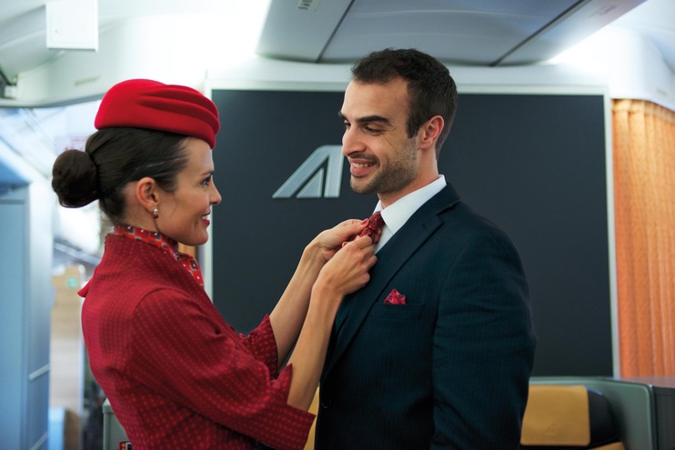 Alitalia, presentate le nuove divise firmate Bilotta