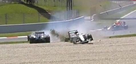 F1, Mercedes: ispezione sulle vetture dopo l'incidente