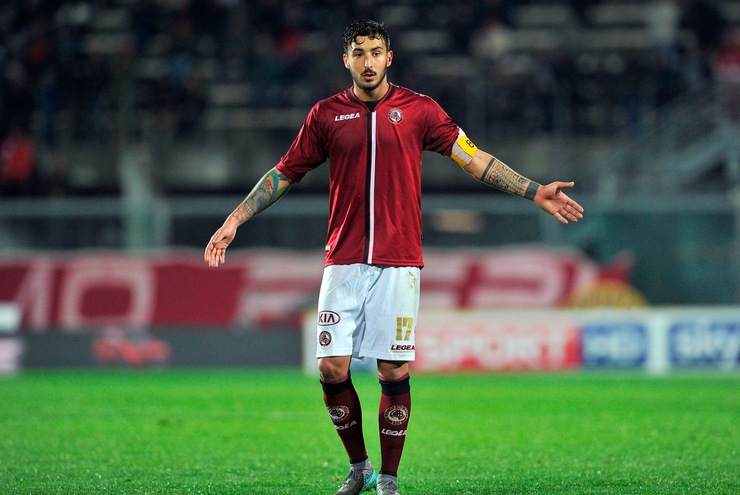 Calciomercato Crotone, sfida con il Cagliari per Ceccherini