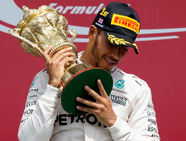 F1 Silverstone, Hamilton: «Bella gara, sono felice»