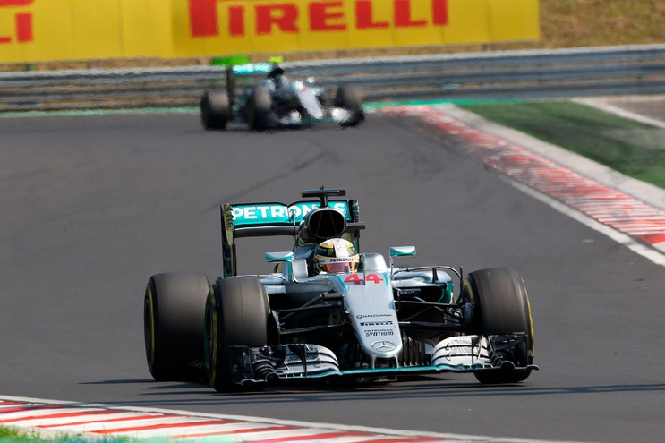 F1, Germania: prime libere, in testa Rosberg