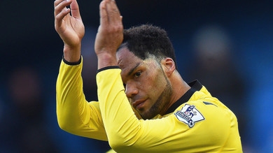 Calciomercato Pescara, Lescott è dell'Aek Atene
