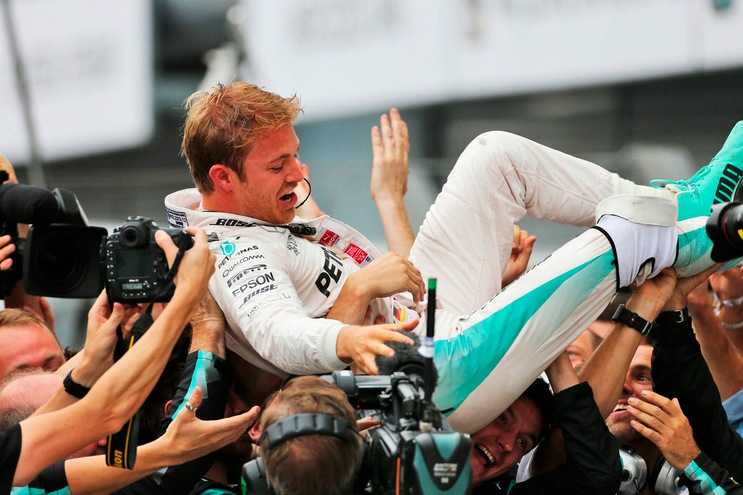 F1, colpo Rosberg: rimonta mondiale a 3,50