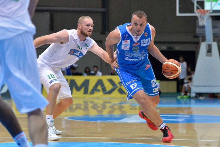 Basket Serie A, Savanovic stende Avellino