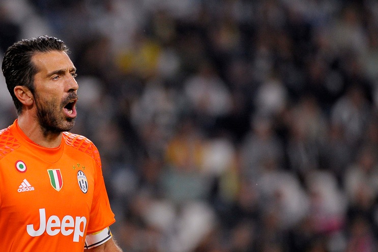 Juventus: Buffon, rientra l'allarme ginocchio