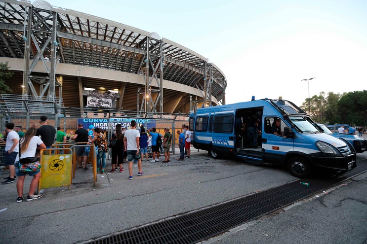Napoli-Roma vietata ai tifosi giallorossi 