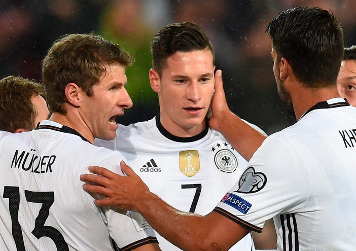 Wolfsburg, Allofs: «Draxler in partenza? Può darsi»