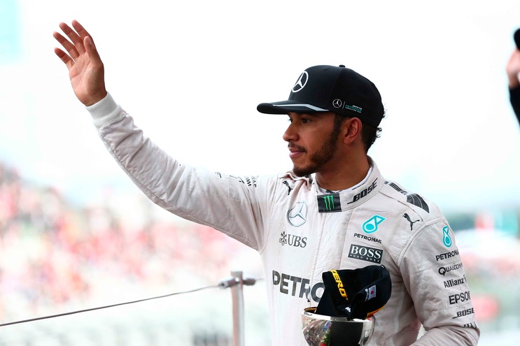 F1 Mercedes, Hamilton: «Guardo sempre avanti»