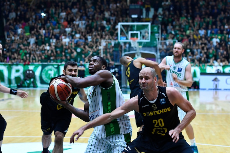 Basket Champions League, Sassari e Avellino ko