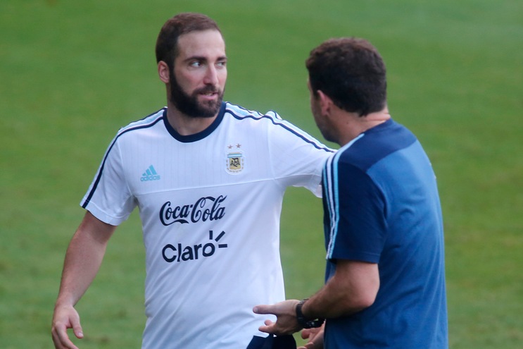 Bauza chiama Fazio con l'Argentina e conferma Higuain