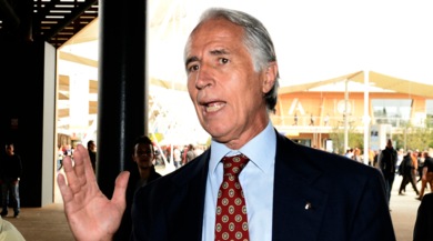 Malagò: «Pochi stadi di proprietà, la burocrazia è un freno»