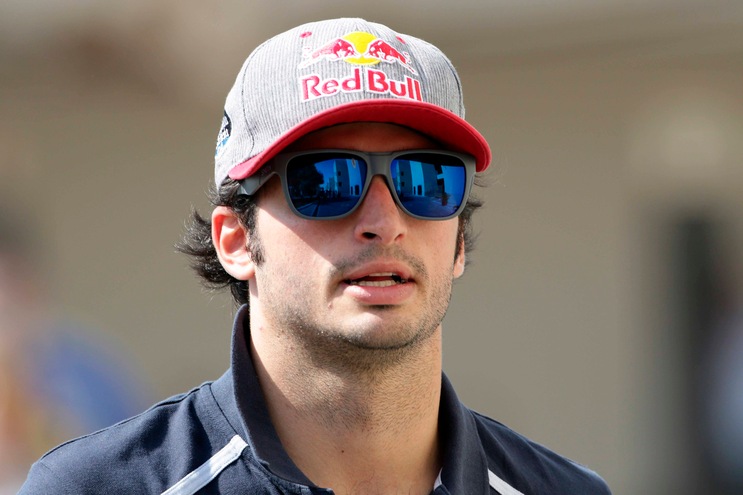 F1, Tost: «Colpito dai progressi di Sainz»