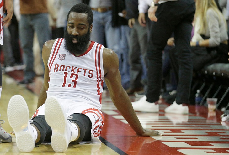 Harden stende Dallas: Westbrook, altra tripla doppia