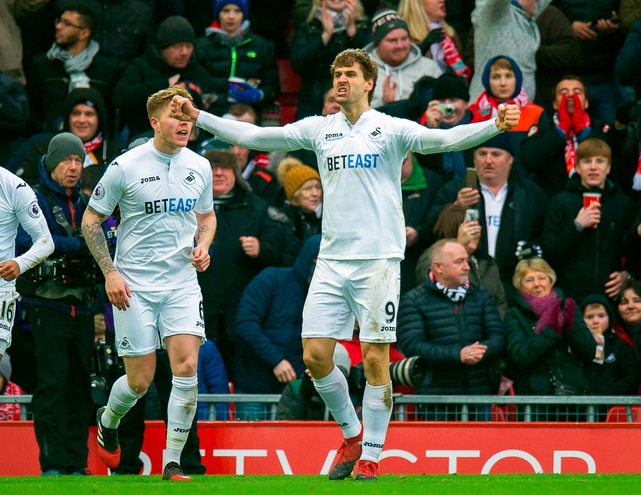 Premier League: Sunderland-Swansea 0-2, Llorente il salvatore