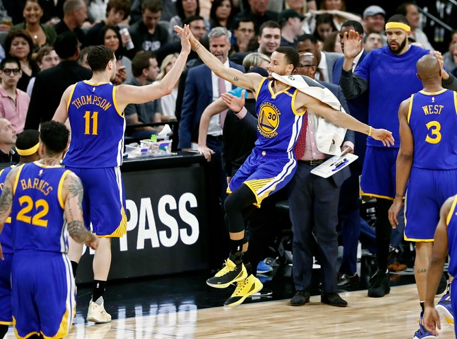 Curry salva Golden State, Belinelli batte Gallinari