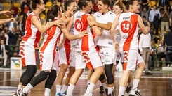 Femminile: Dotto piega Schio, ora match-point Lucca