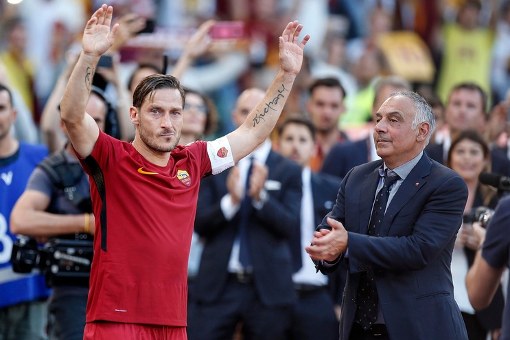 Roma, Totti a Trigoria per parlare con Monchi