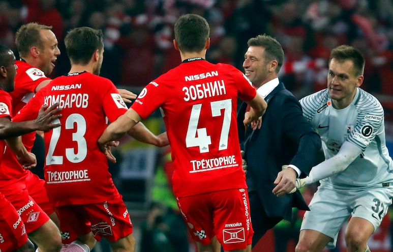 Russia, Spartak Mosca-Krasnodar 2-0: prima vittoria per Carrera