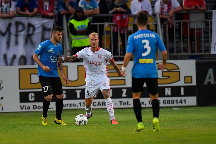 Calciomercato Novara, triennale per Calderoni. Preso Simeri