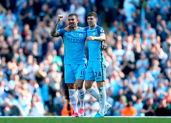 Calciomercato, Guardiola: «Kolarov vuole la Roma»