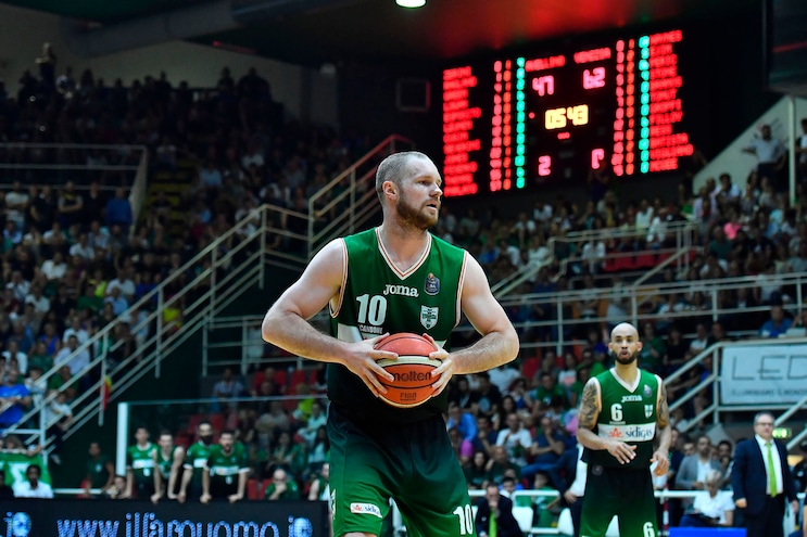 Basket Serie A, Avellino rinnova con Leunen